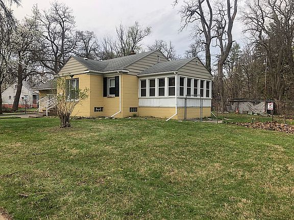 5th image of 23642 Dehner St