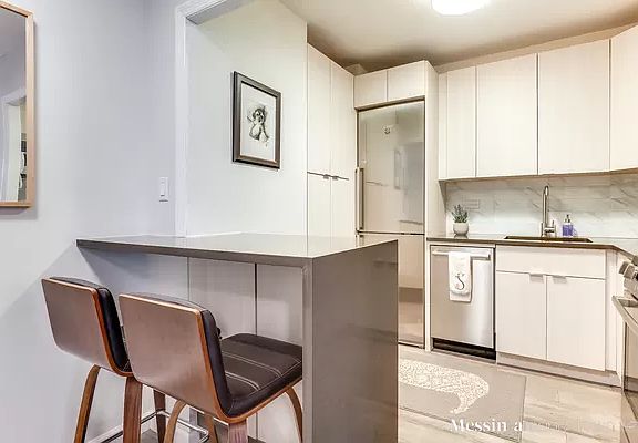 2nd image of 145 E 15th St APT 4N