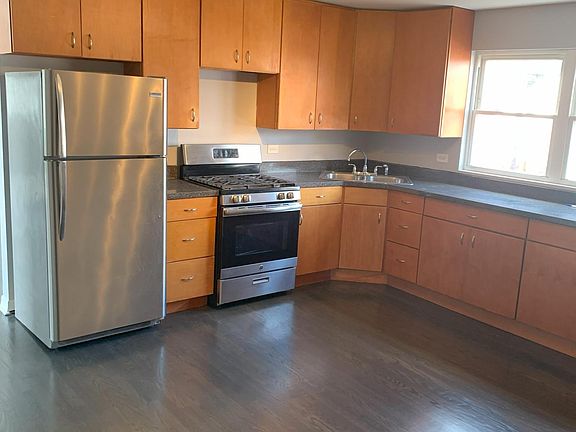 3rd image of 805 N 20th Ave #1