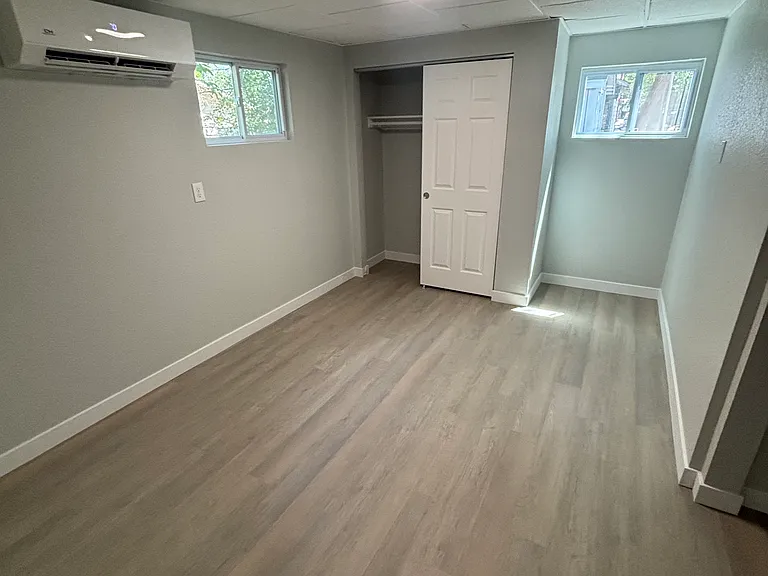 1934 12th Ave #3 — Photo 9
