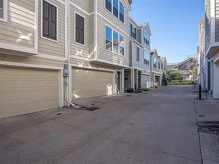 7416 Coronado Ave #18 — Photo 2