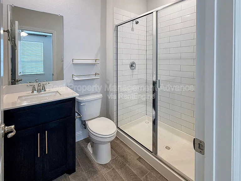 2912 Log Cabin Dr — Photo 17