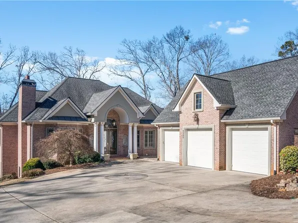 4080 Ryckeley Dr, Gainesville, GA 30504