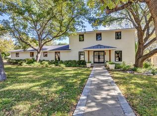 301 Tanglewood Dr, Fredericksburg, TX 78624