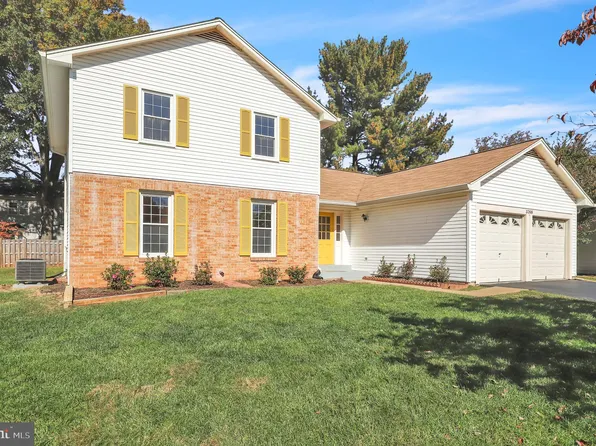 3208 Allness Ln, Herndon, VA 20171