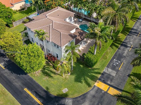 2nd image of 8425 SW 138th St