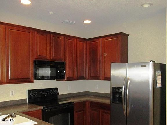 2nd image of 4259 Highwood Dr