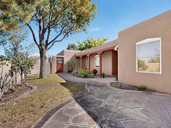 2nd image of 150 Silva Ct