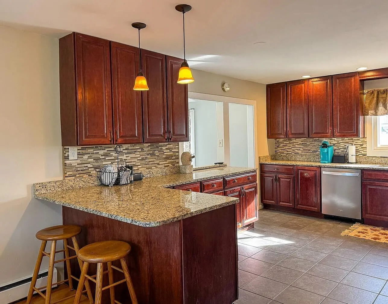 3 Clover Lane - 1 — Photo 2