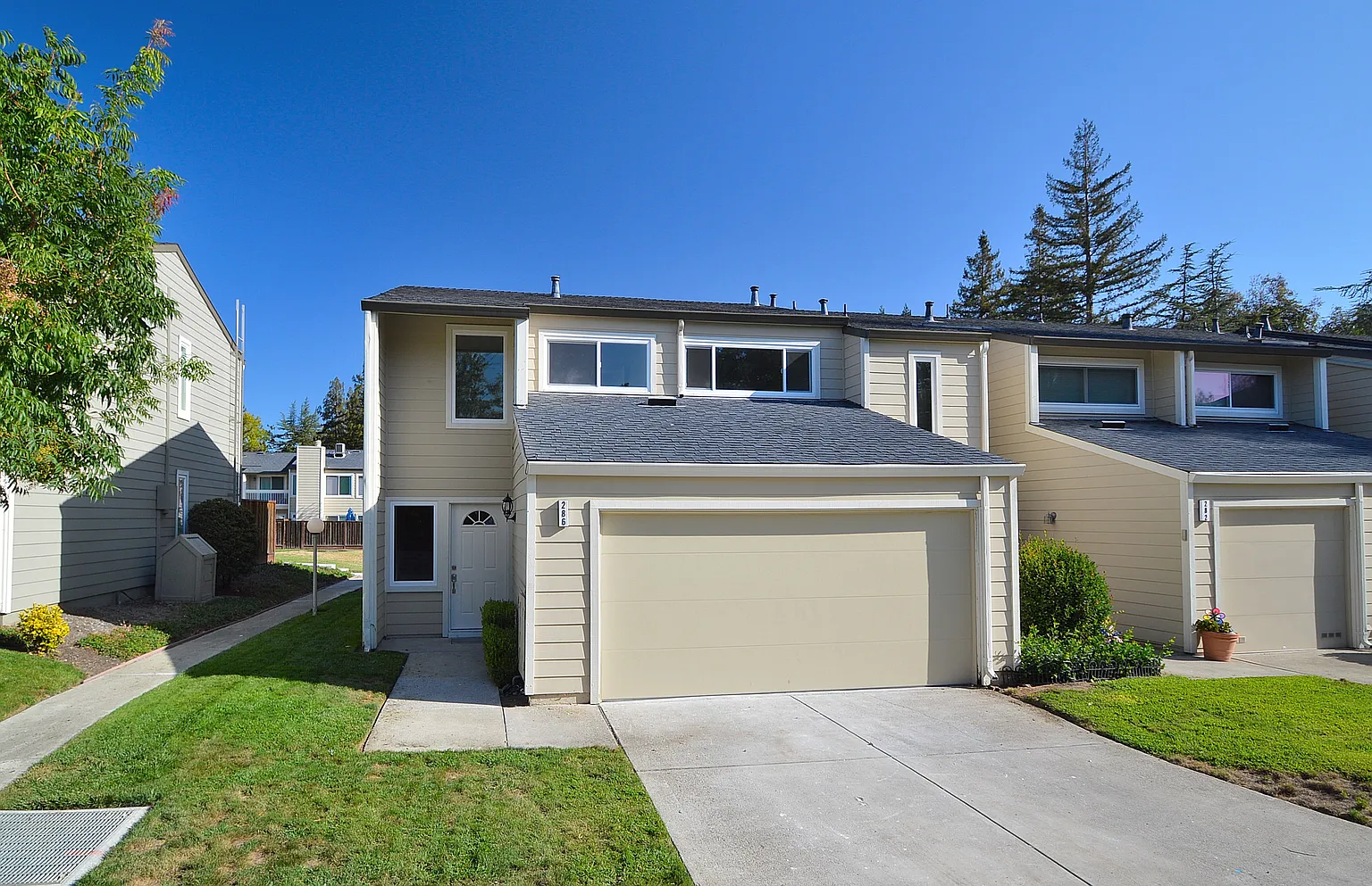 286 Ashley Cir photo 1