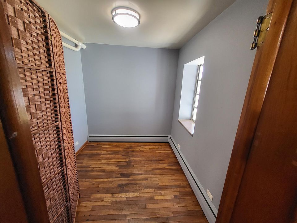Small bedroom or office
