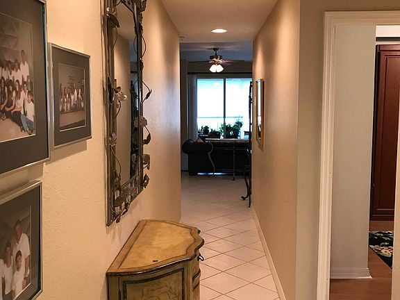 4th image of 620 Lalique Cir APT 604
