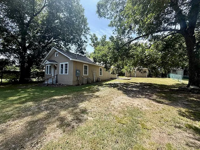 125 Plain St — Photo 3