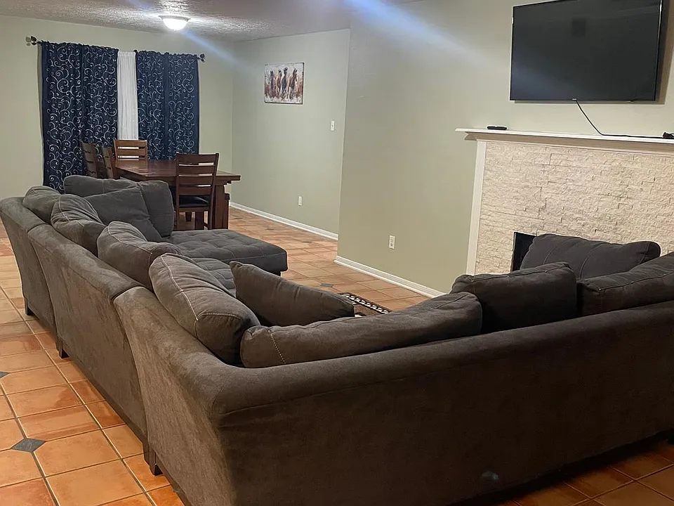710 Bayou Bend Dr