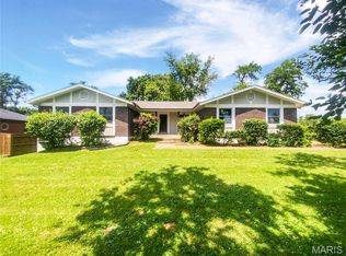 1130 Buckley Rd, Saint Louis, MO 63125