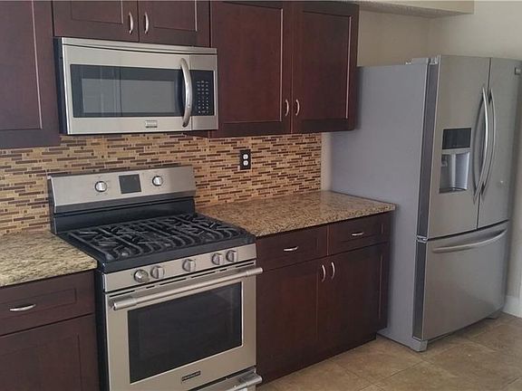5th image of 4711 Osage Ct