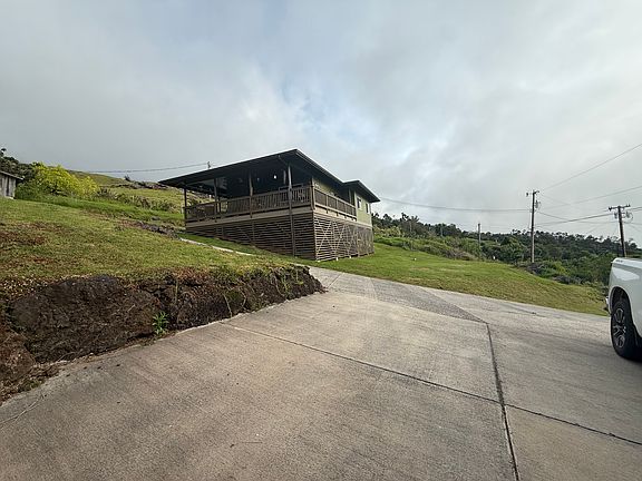 3rd image of 1132 Middle Rd
