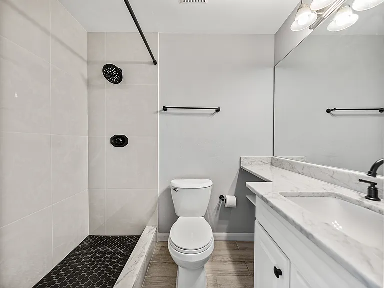 607 S Westland Ave #17 — Photo 13
