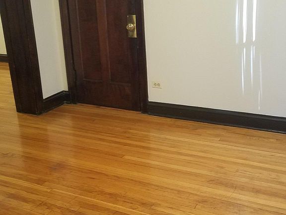 3rd image of 2850 W 62nd St Floor 1