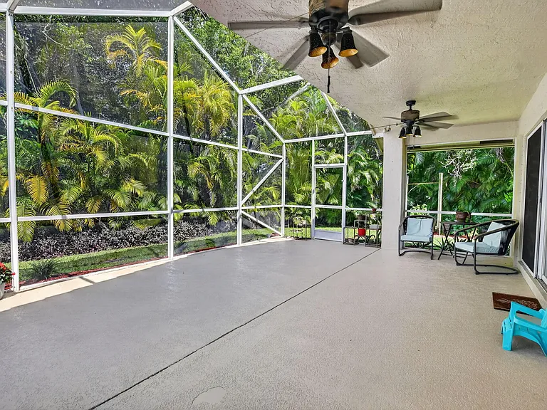 10065 Camelback Ln — Photo 41