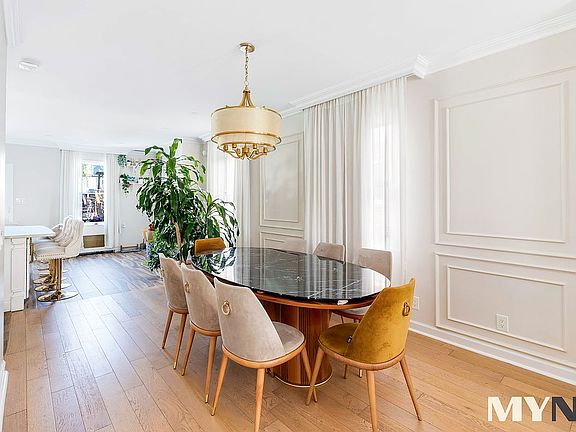 4th image of 289 Exeter St