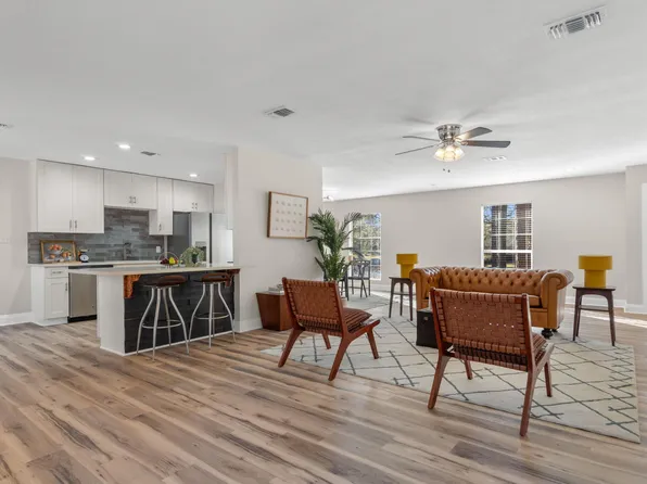 6059 Blueberry Ln, Crestview, FL 32536