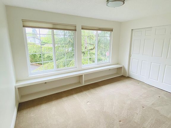 5th image of 5705 141st Pl SE