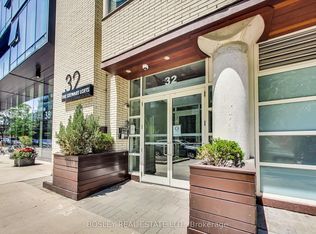 32 Stewart St #209, Toronto, ON M5V 3T2