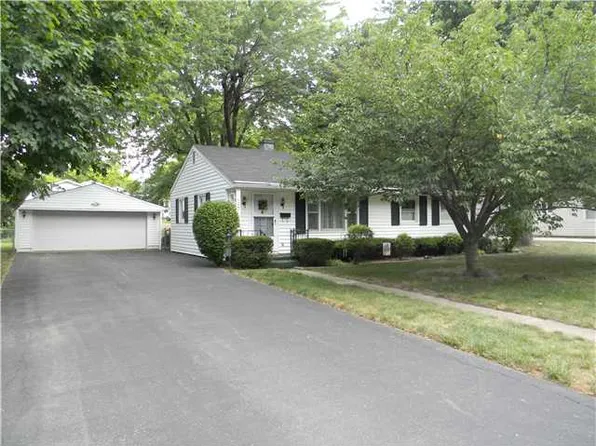 120 Mercator Dr, Greenwood, IN 46143