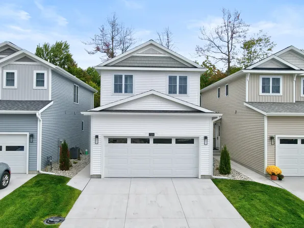 7234 Atwater Dr, Norton Shores, MI 49456