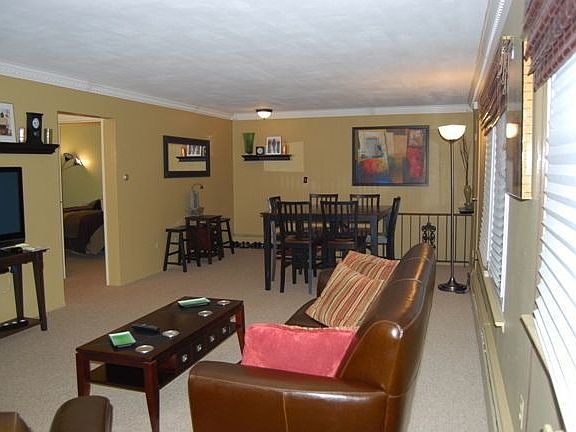 Living/Dining room combo