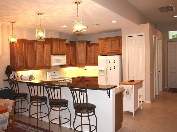 3rd image of 409 Pineapple Sq SW