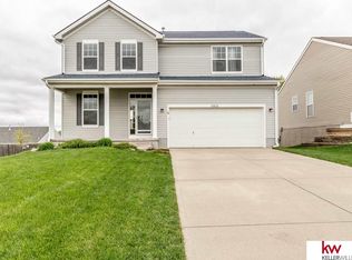 10632 Potter St, Omaha, NE 68122