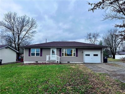 517 Interstate Dr, Saint Elmo, IL, 62458