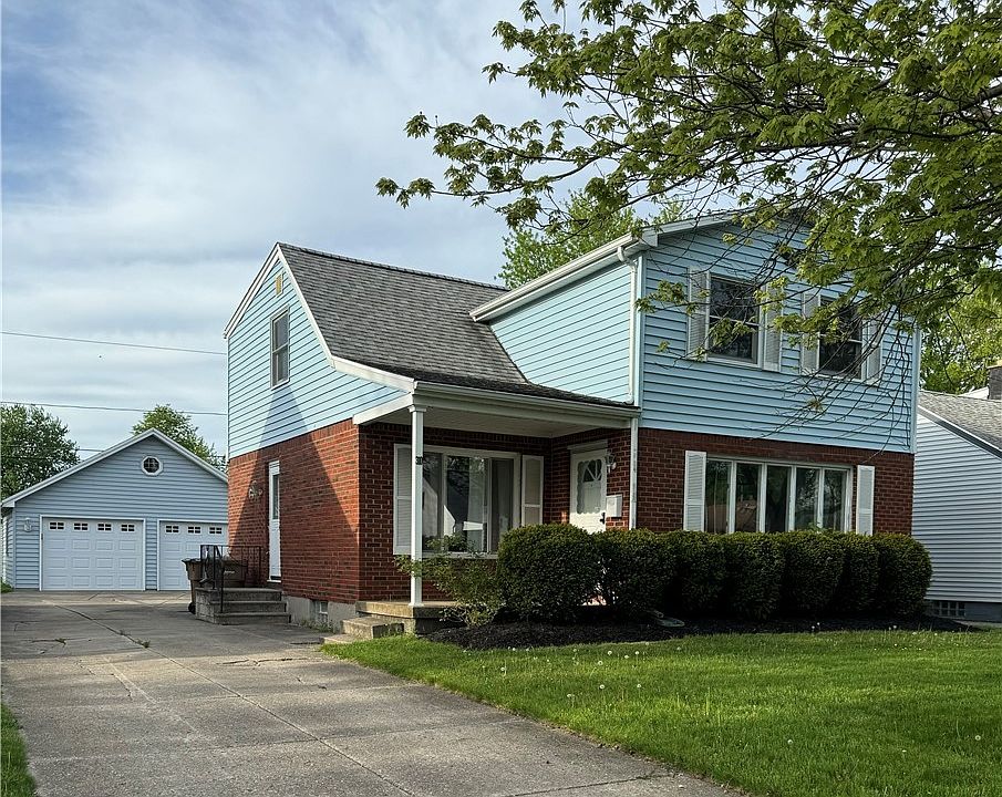 1st image of 310 Danbury Dr