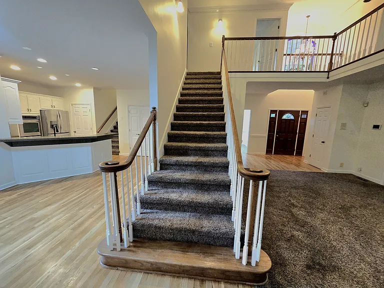 735 Courtland Ave — Photo 17