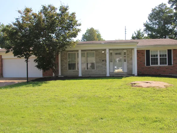 13970 Invicta Dr, Florissant, MO 63034