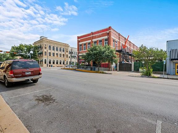 2nd image of 202 E San Antonio St APT 128