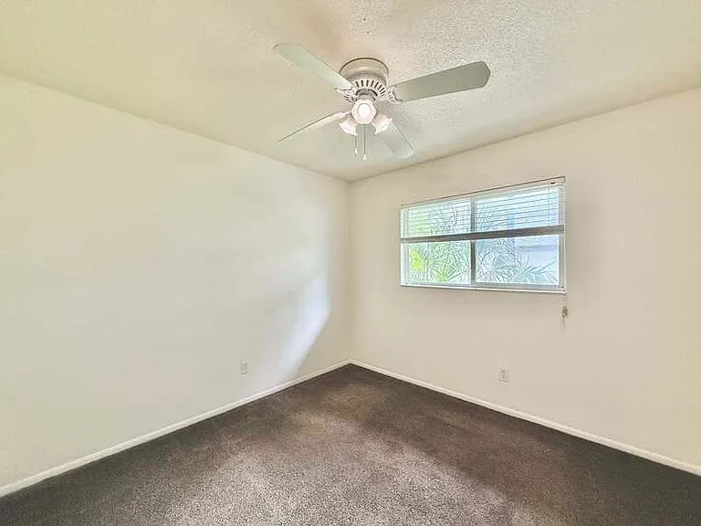 599 Capistrano Ct — Photo 18