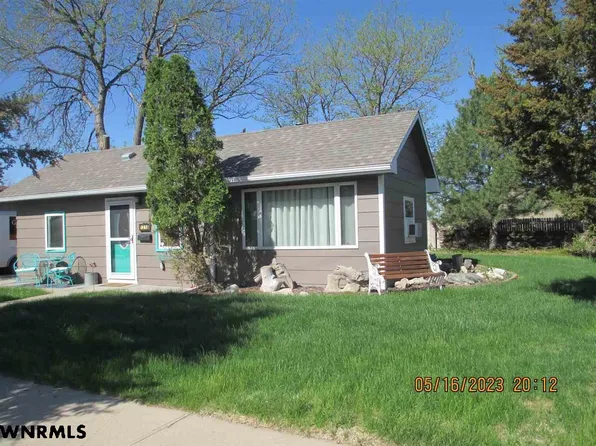 1218 Avenue F, Scottsbluff, NE 69361