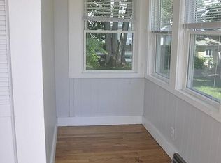 29 Brewster Rd, Weymouth, MA 02191