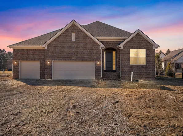 24509 Briar Bay Dr, Macomb, MI 48042