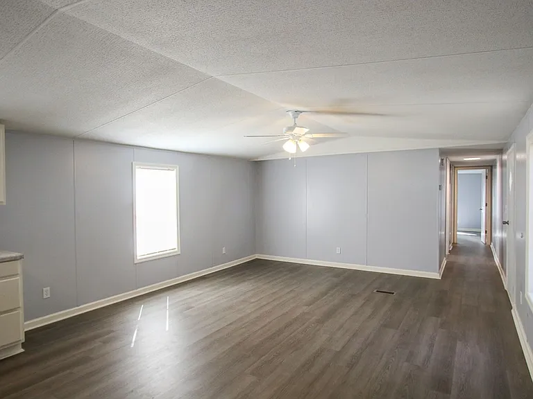 351 Oak Dr — Photo 4