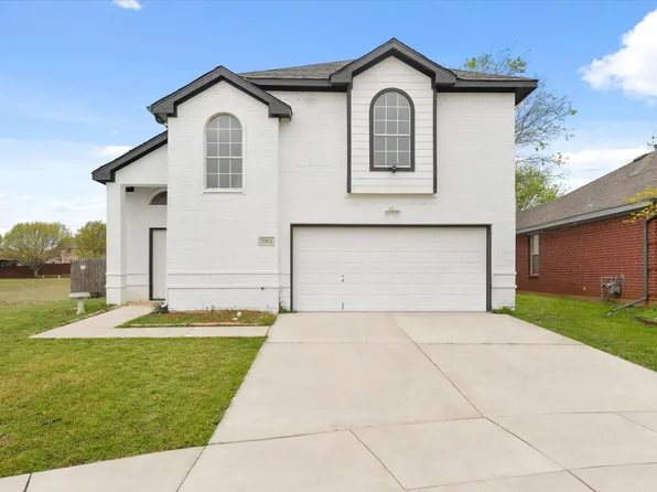 7901 Crouse Dr, Fort Worth, TX 76137