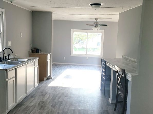 135 Paradise Blvd, Madison, OH 44057