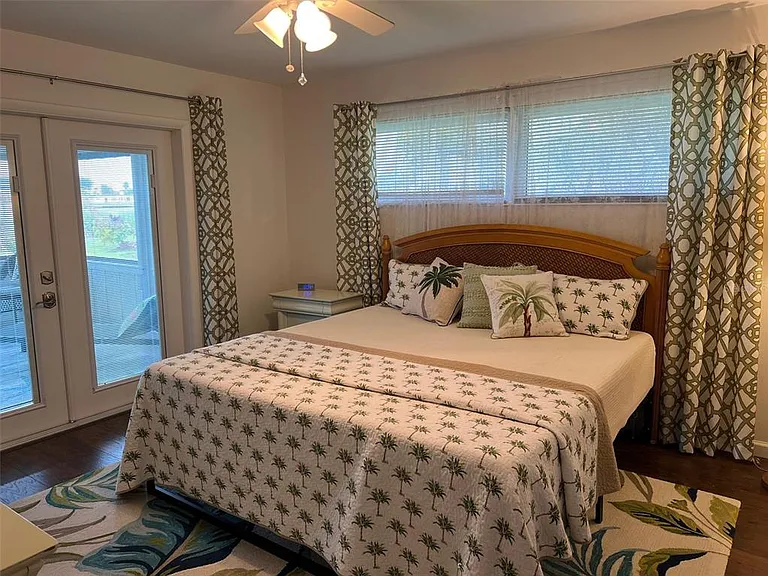 1626 New Point Comfort Rd — Photo 15