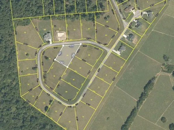 520 Overlook Dr, Dayton, TN 37321
