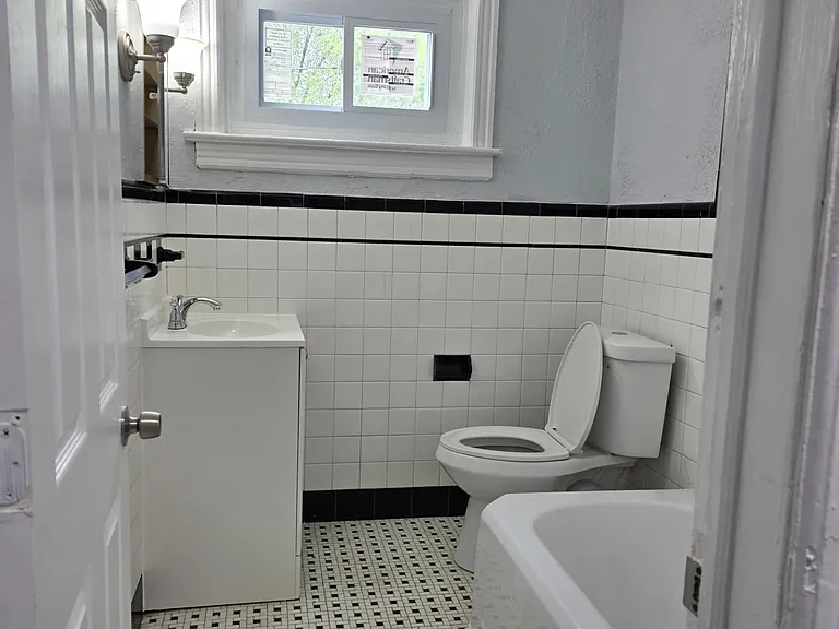 228 Tioga St #1 — Photo 5