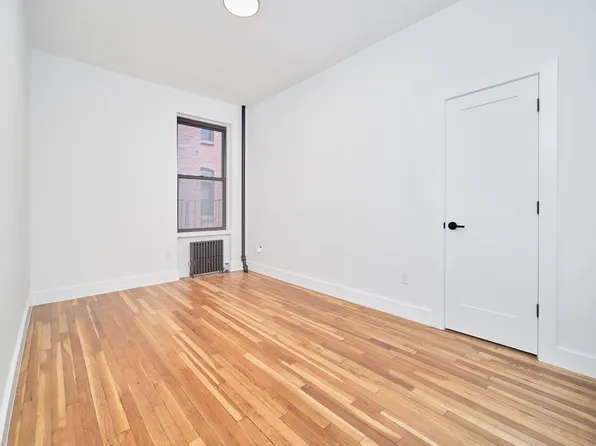 353 West 44th Street image 1 of 6