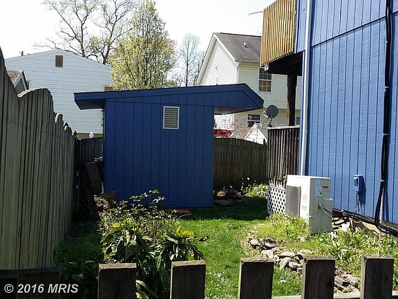 Exterior Side yard